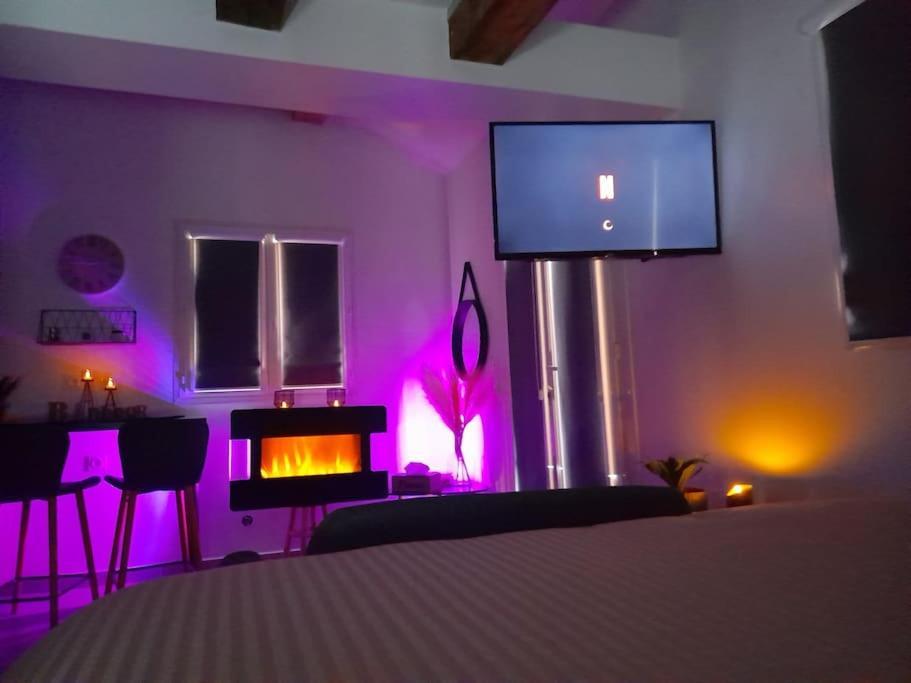 L'Antre Deux Pierres, Romantisme, Jacuzzi Exterieur, Plateau Dinatoire Bouyon Ngoại thất bức ảnh